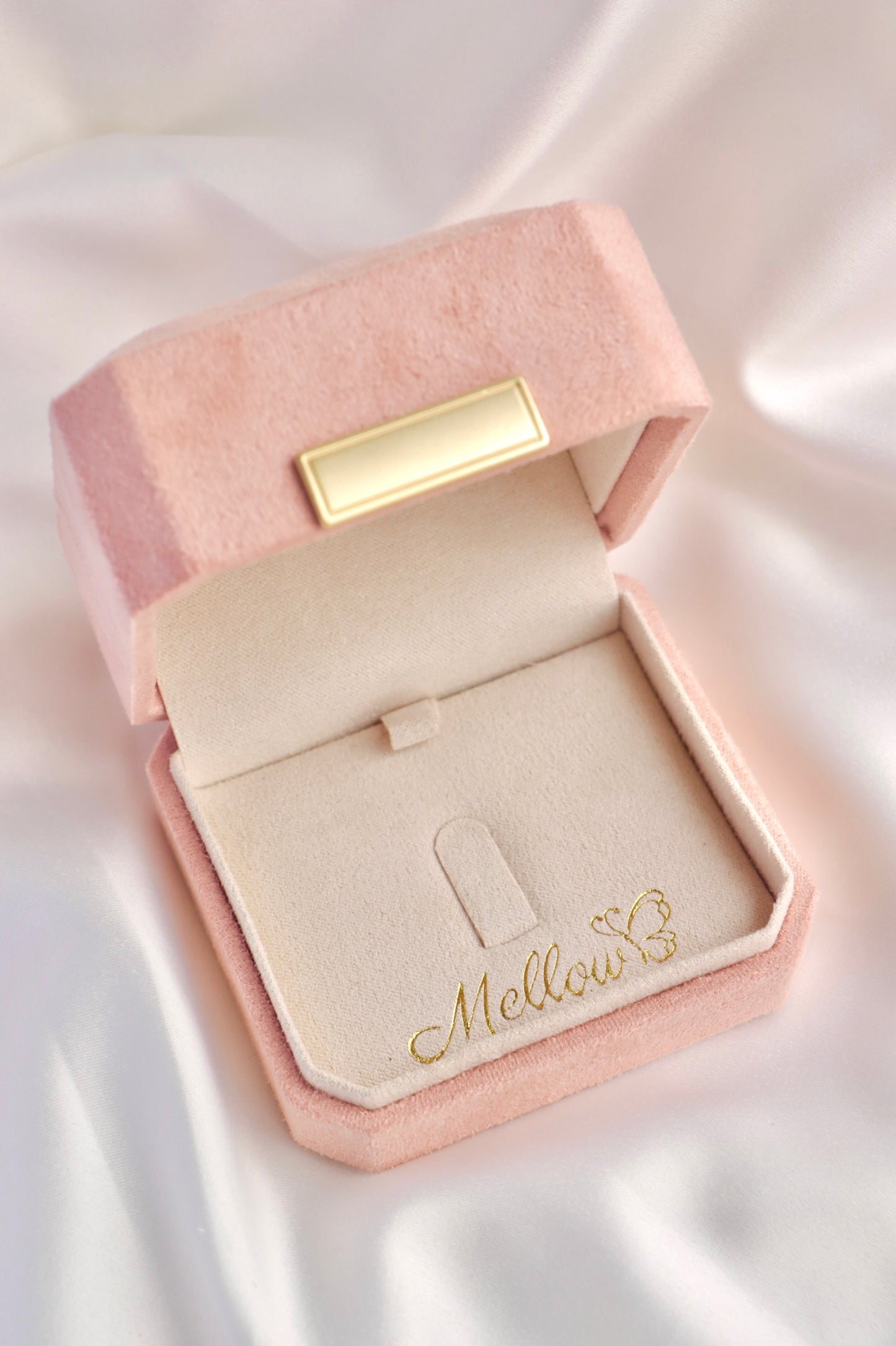 Velvet box