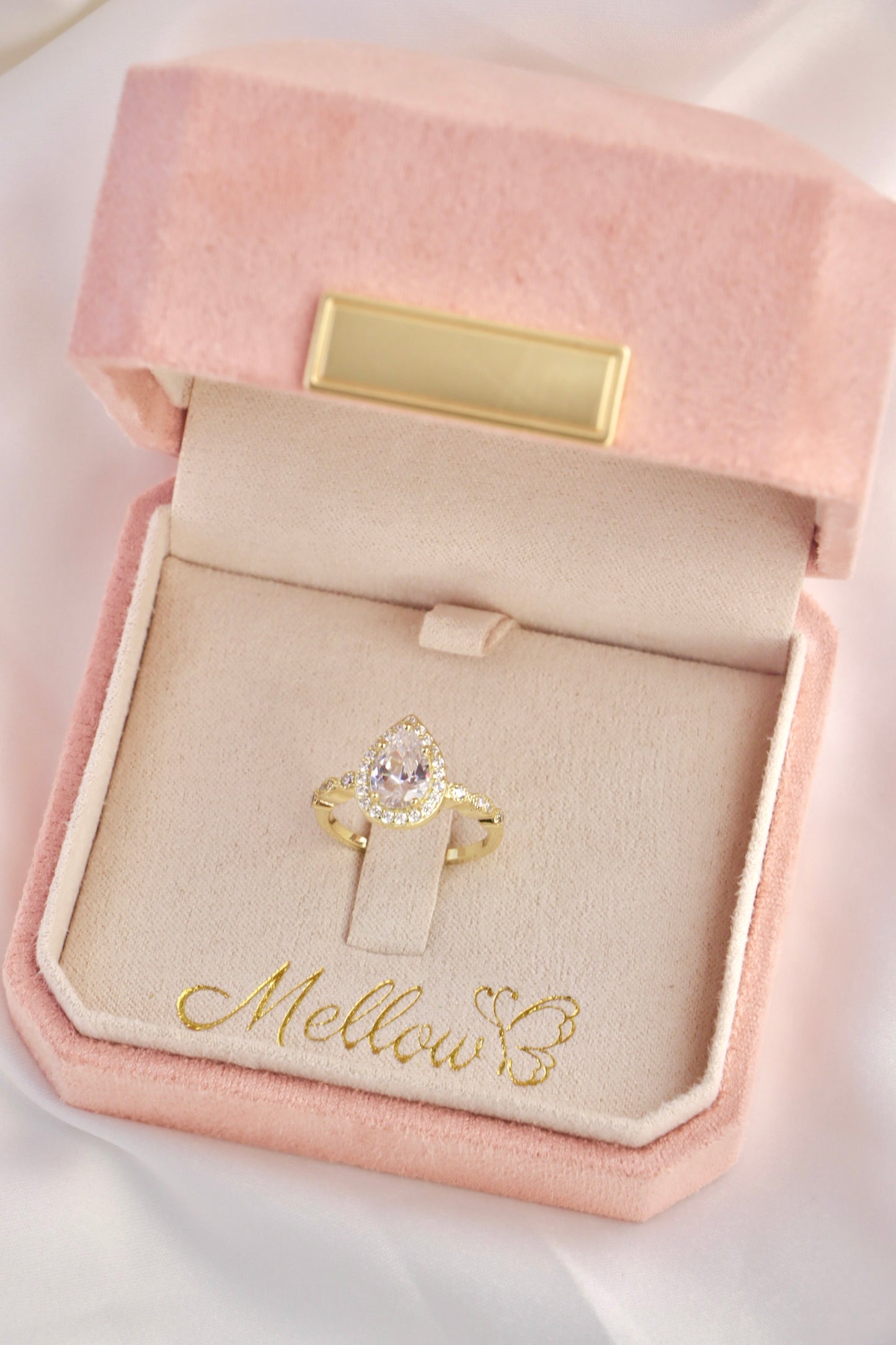 Velvet box