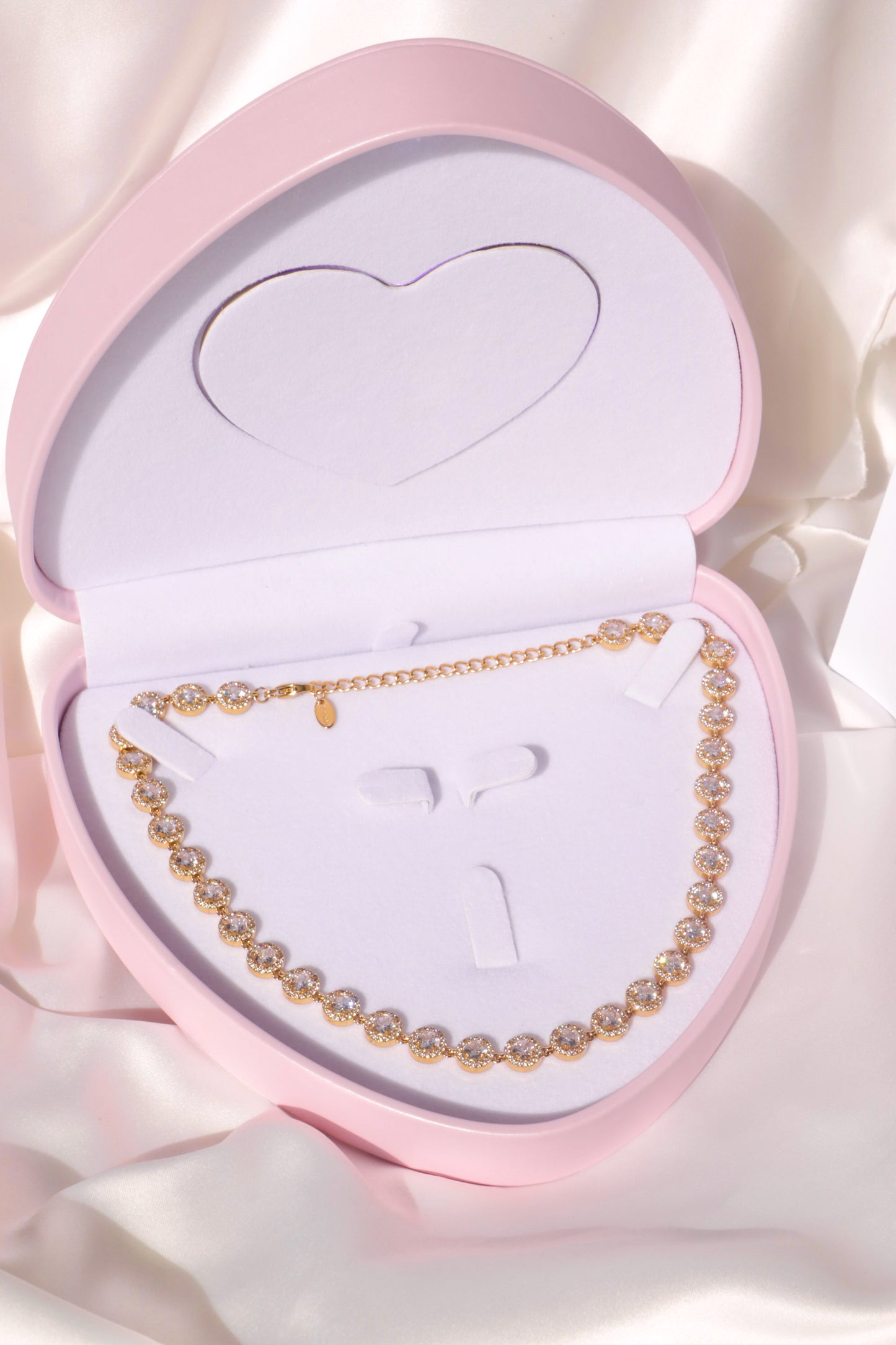 Dazzling Luxe necklace