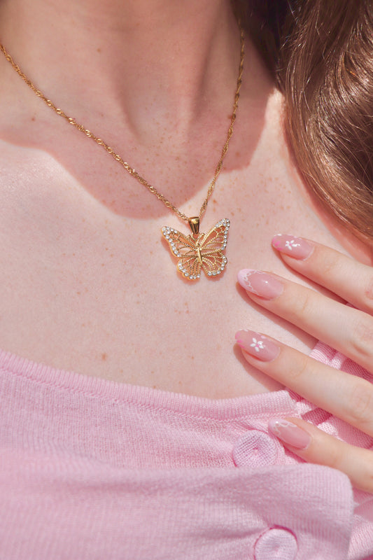 Sparkling Flutter necklace