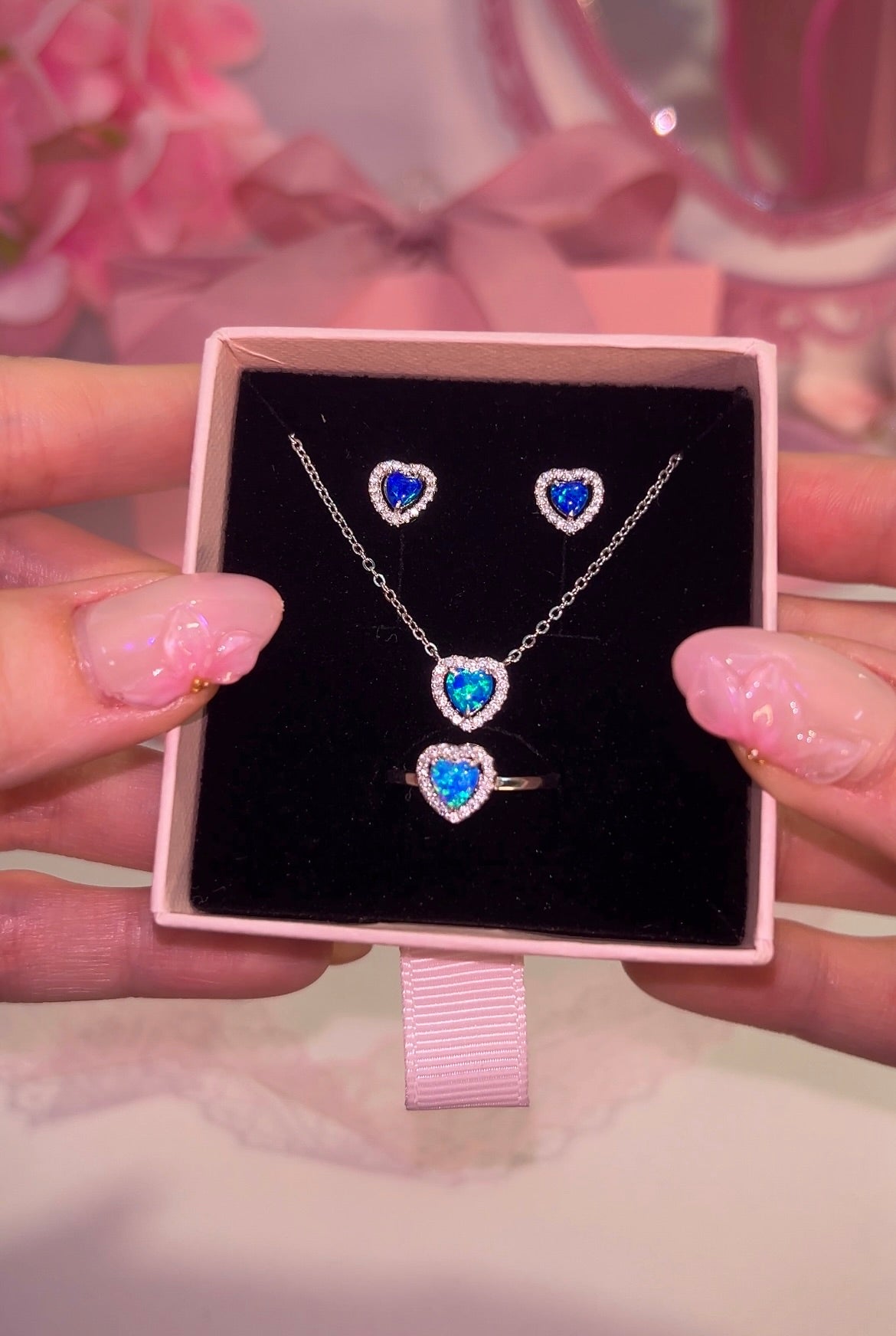Love In Blue set