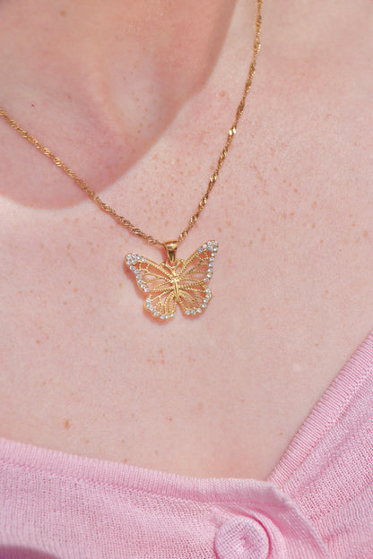 Sparkling Flutter necklace