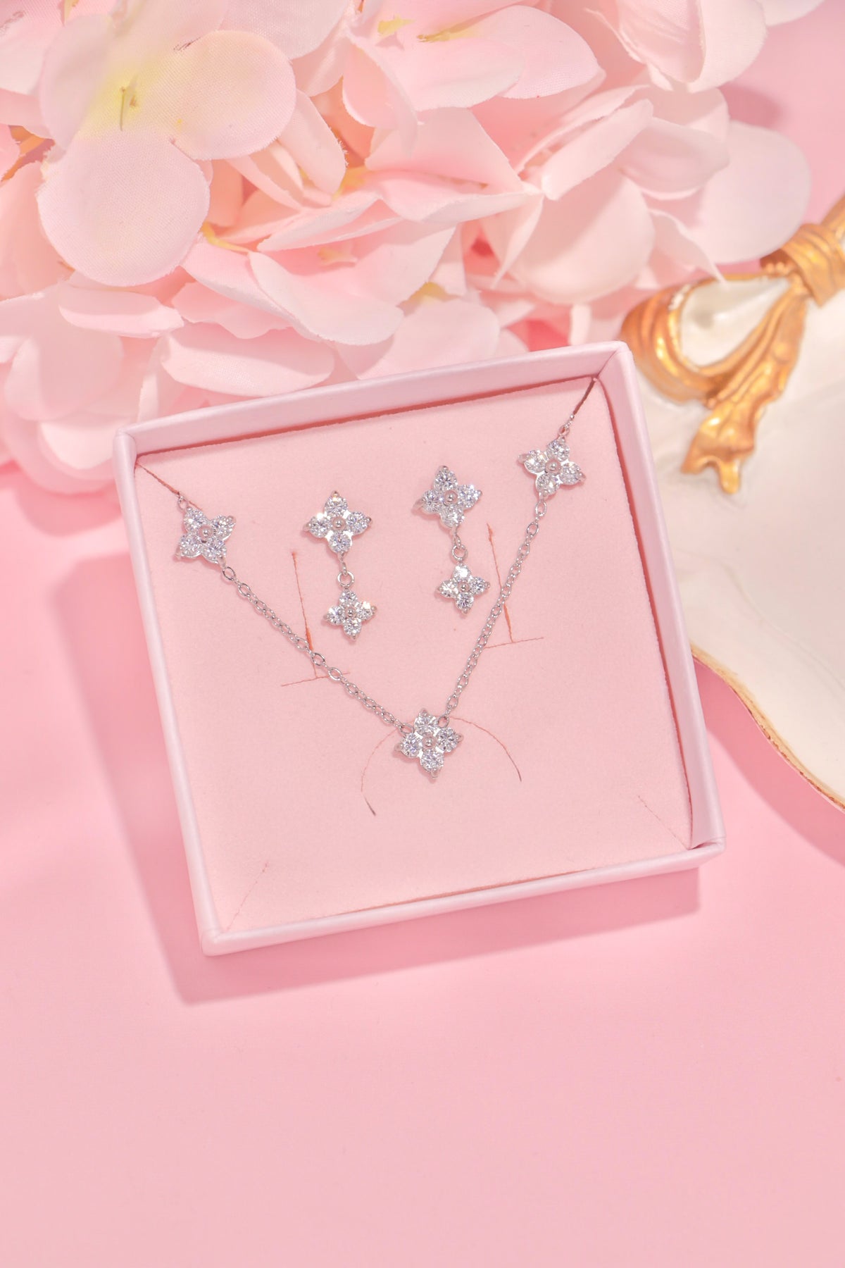 Crystal Blossom set