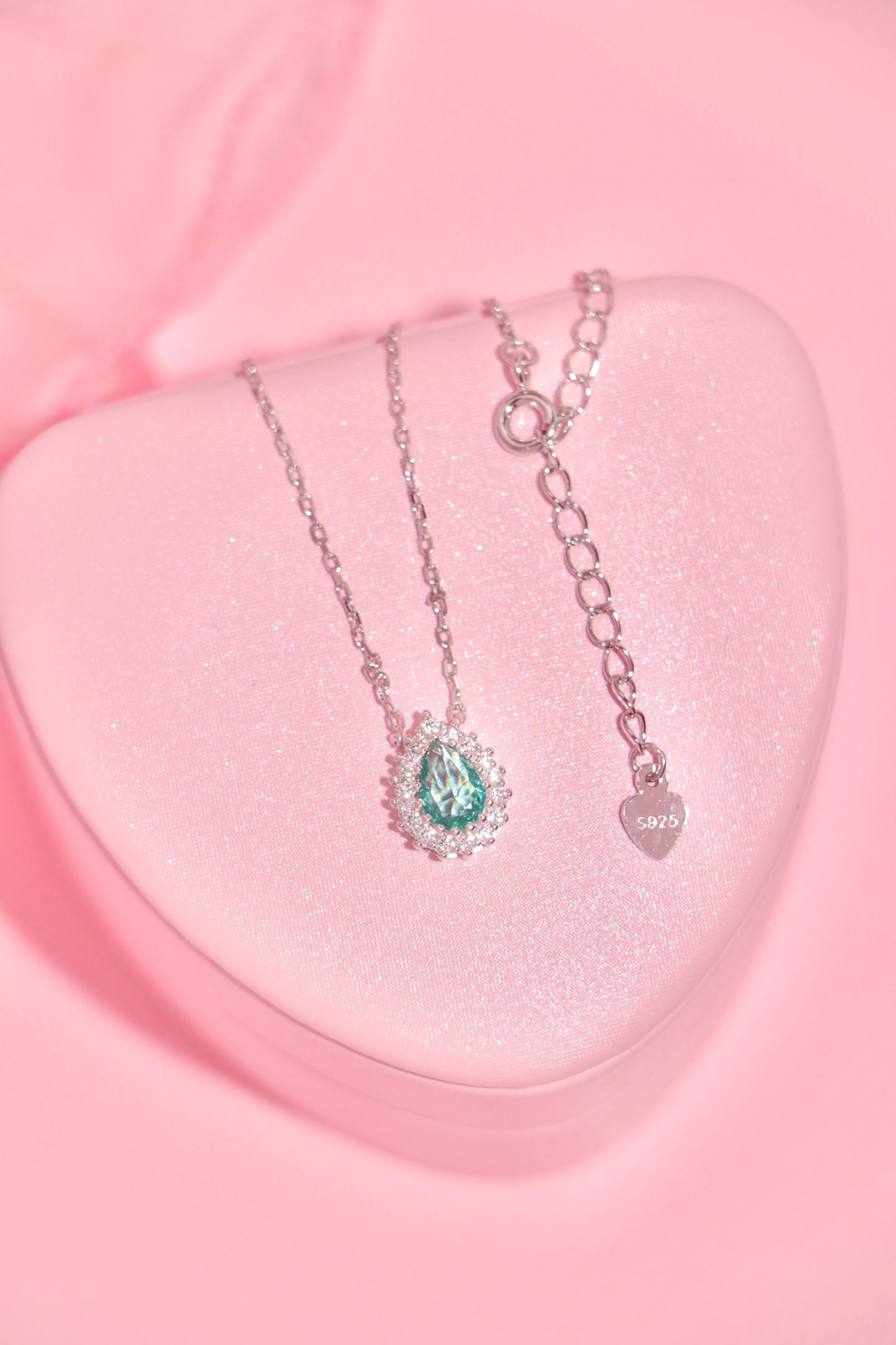 Aqualisse necklace
