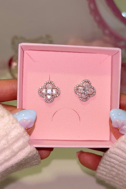 Clovelle studs