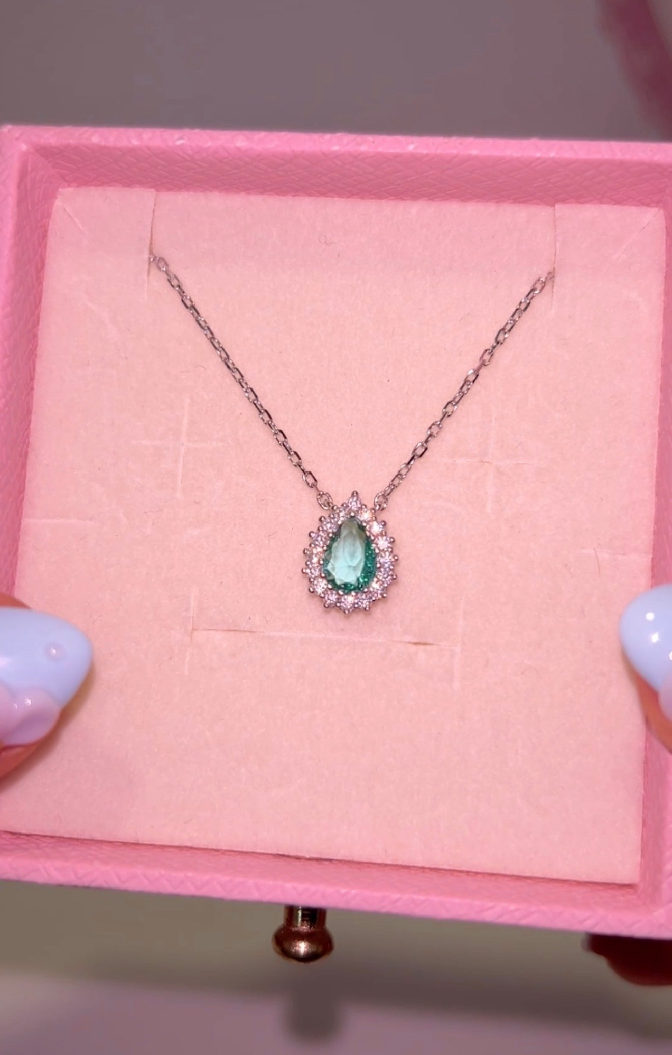 Aqualisse necklace