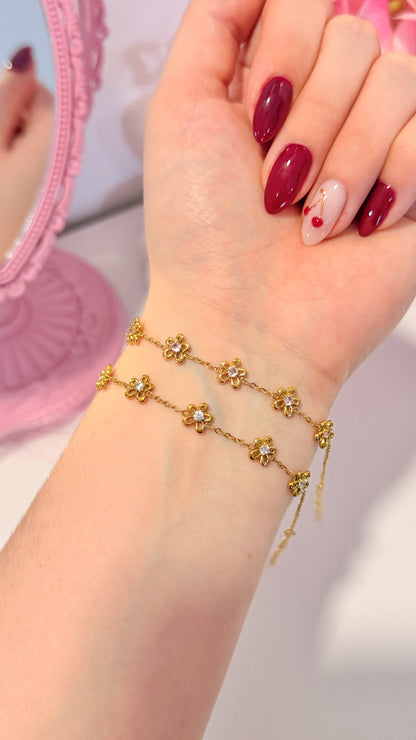 Little Blooms bracelet