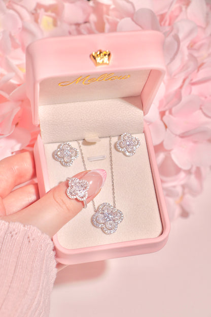 Clovelle set