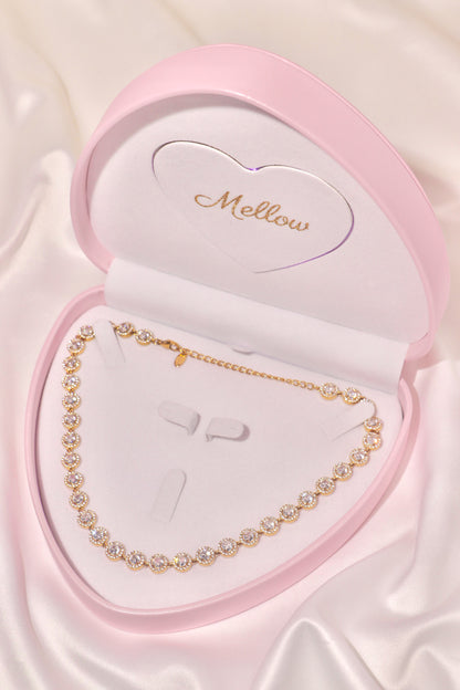 Dazzling Luxe necklace