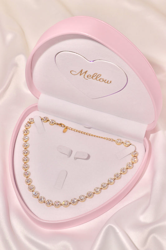 Dazzling Luxe necklace