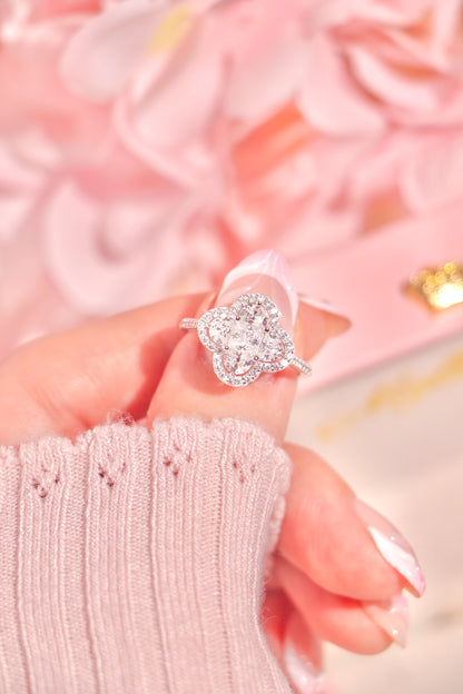 Clovelle ring