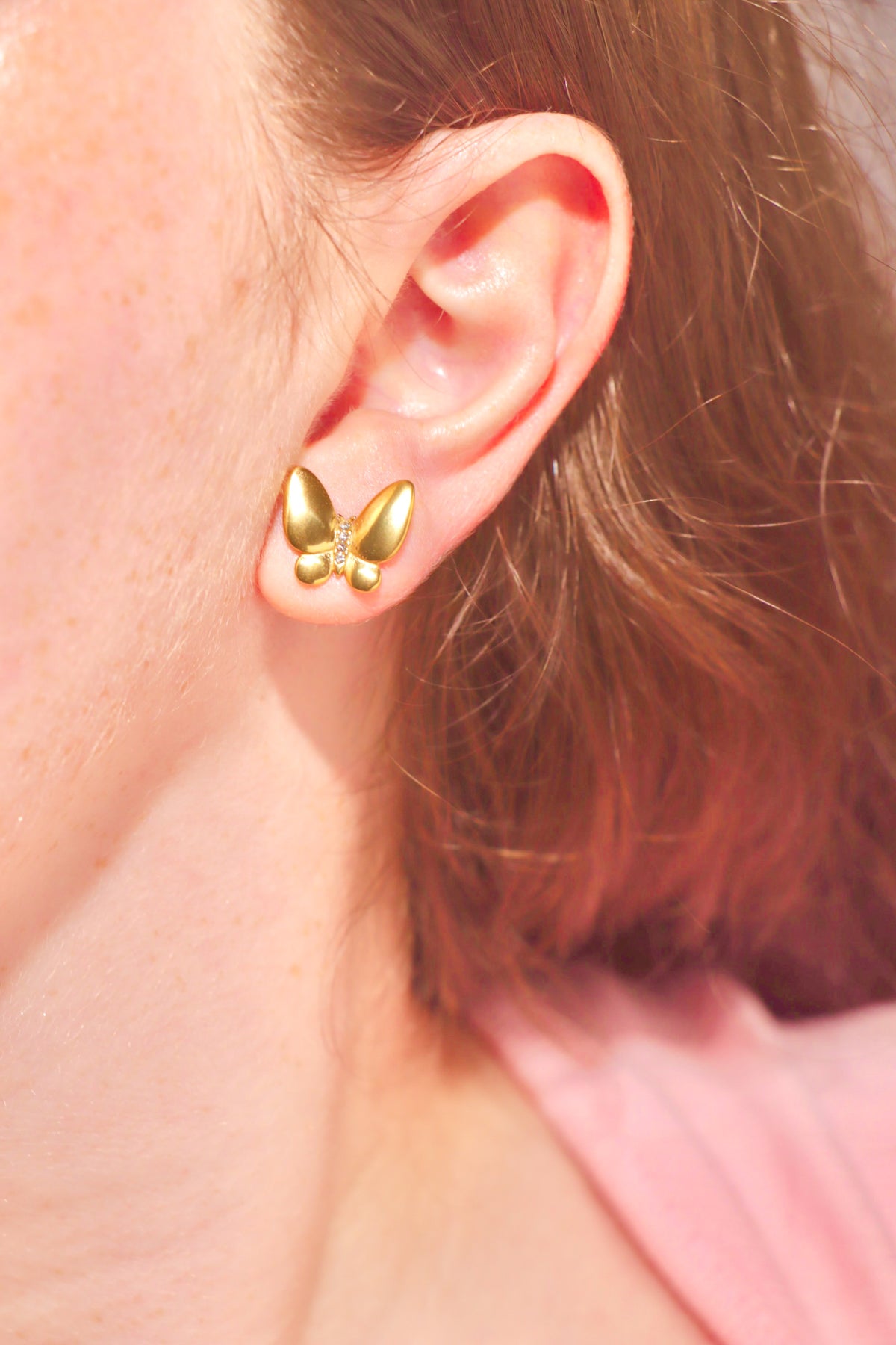 Glossy Flutter studs