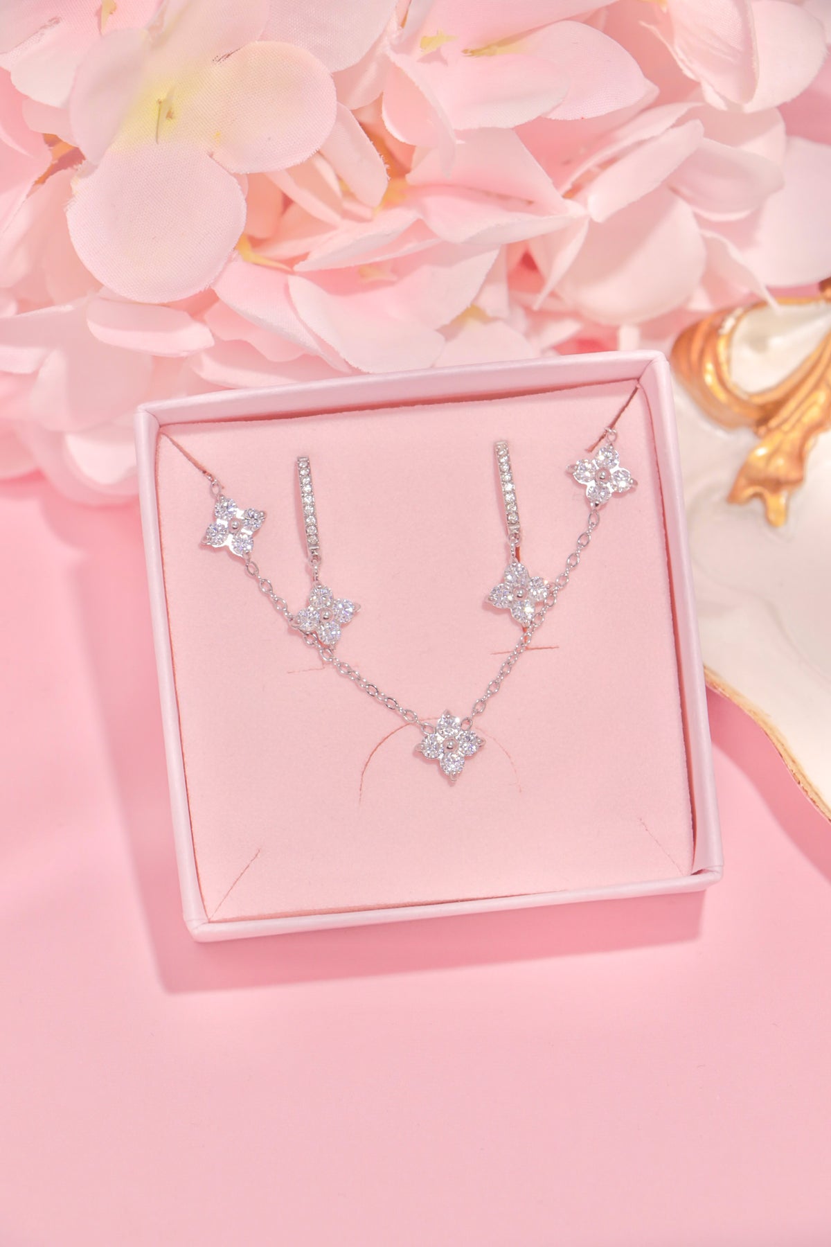 Crystal Blossom set