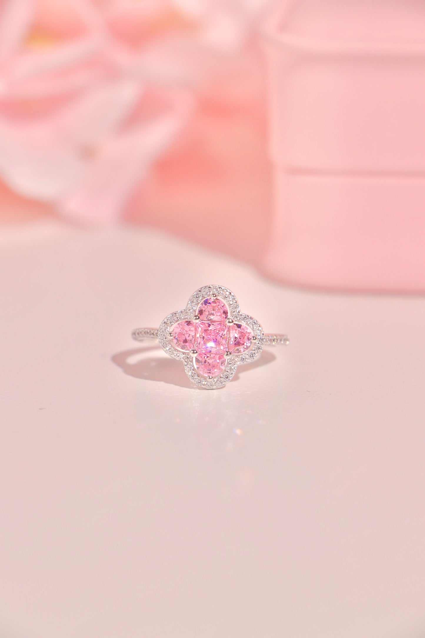 Clovelle ring