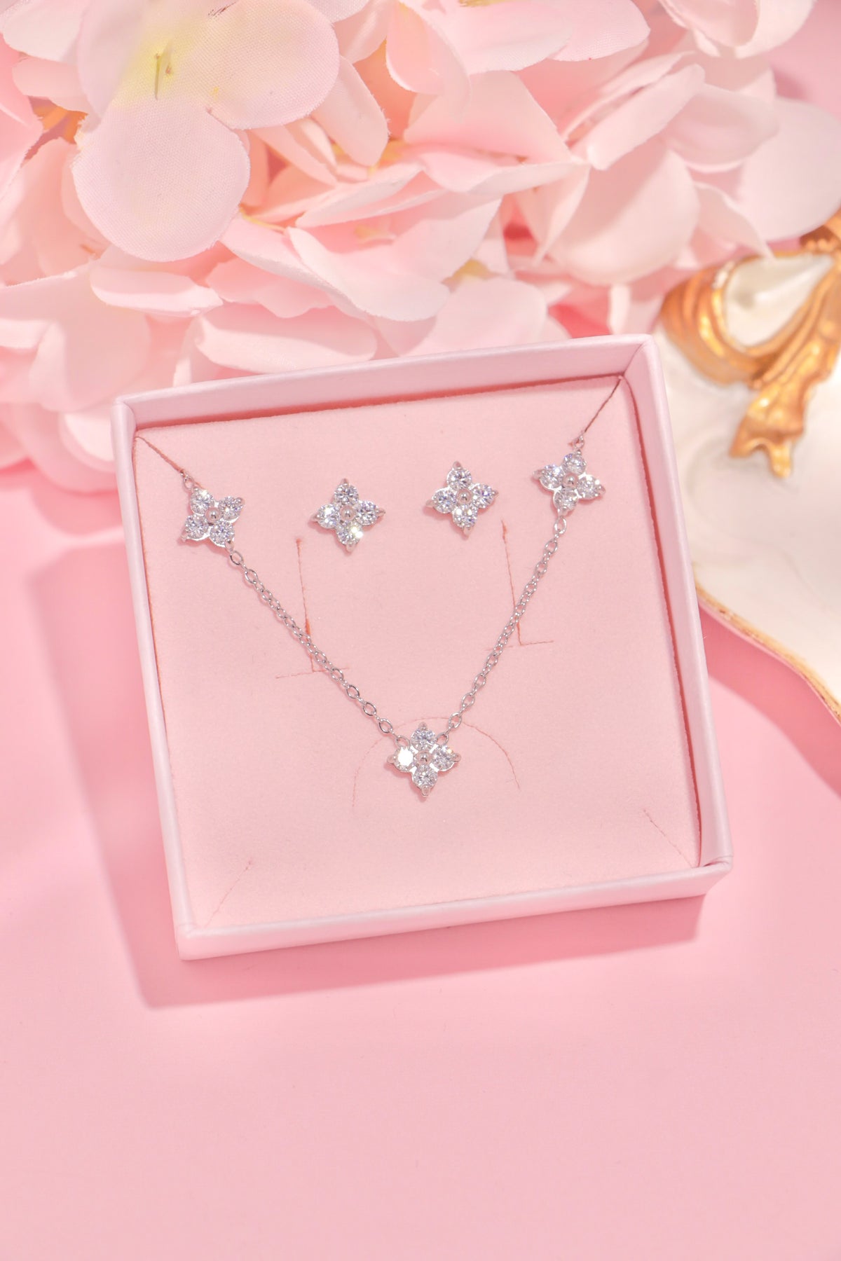 Crystal Blossom set
