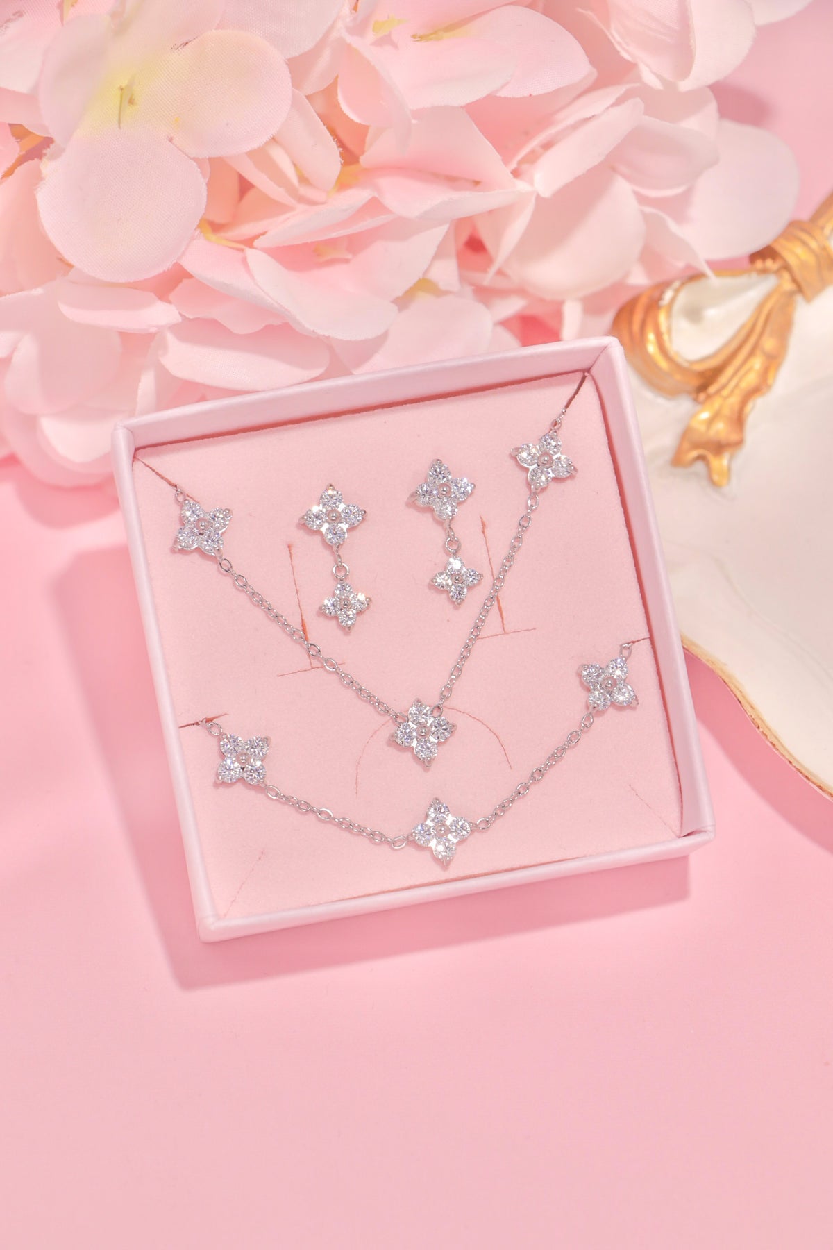Crystal Blossom set