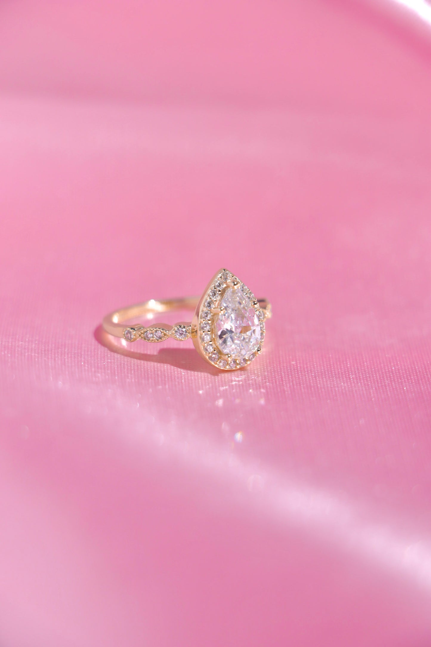 Pear Halo ring