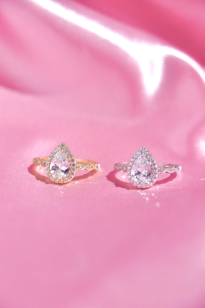 Pear Halo ring