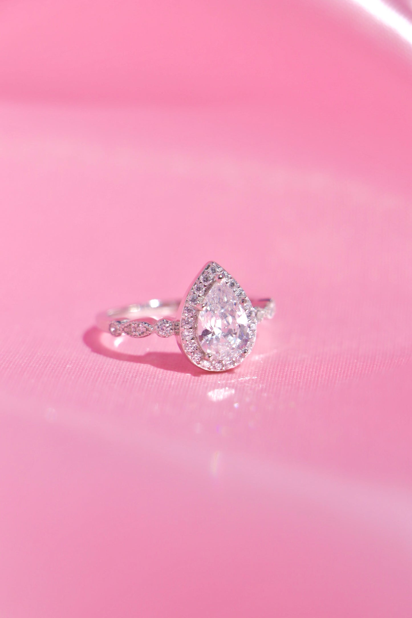 Pear Halo ring