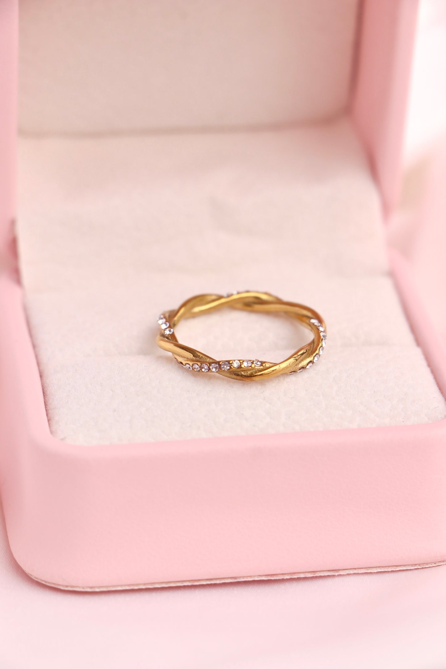 Shimmer embrace ring