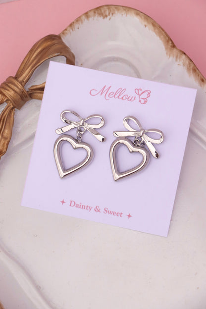 Love Bow earrings