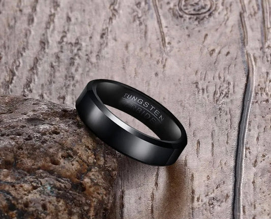 Basic Shiny Black ring