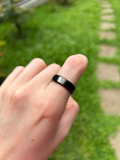 Basic Shiny Black ring