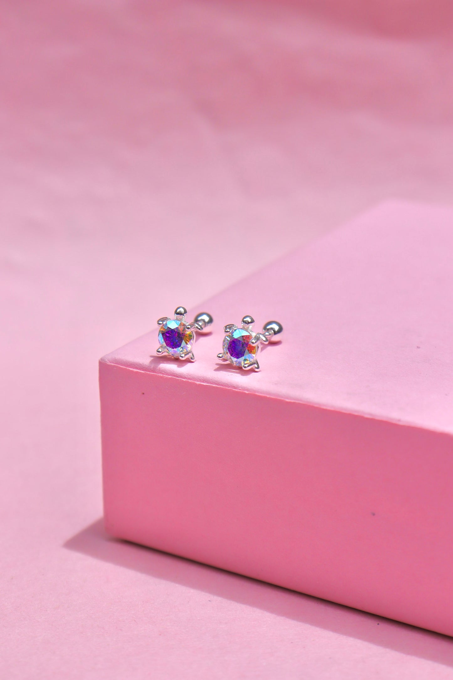 Charming Turtle studs